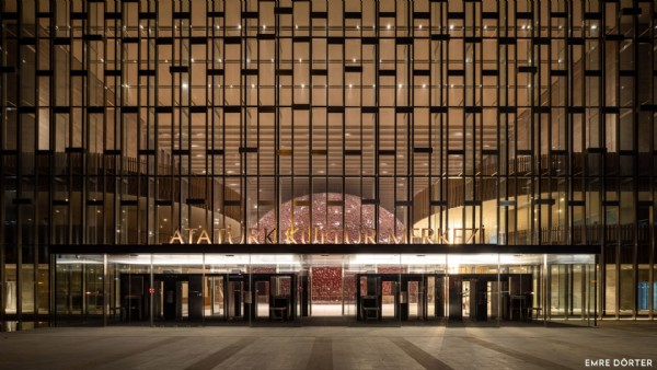DÜNYACA ÜNLÜ STRAUSS PHILHARMONIE VİYANA’NIN RUHUNU AKM VE CSO ADA ANKARA SAHNELERİNE TAŞIYACAK